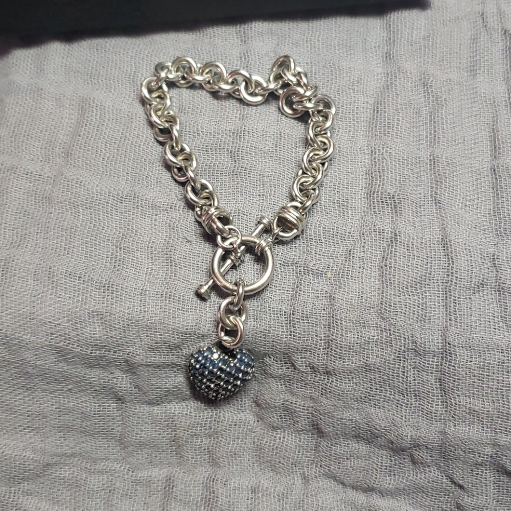 Dangle bracelet
